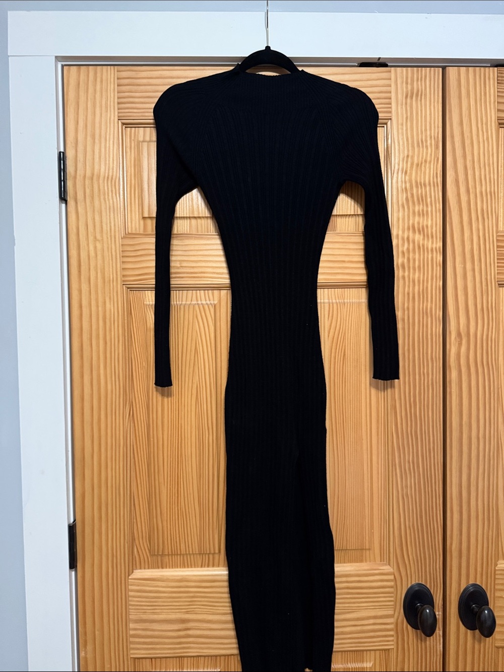 Vici Black Ribbed Long Sleeve Maxi Dress